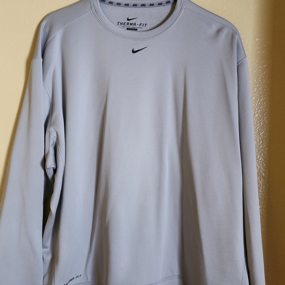 Nike Therma-Fit Gray Sweatshirt